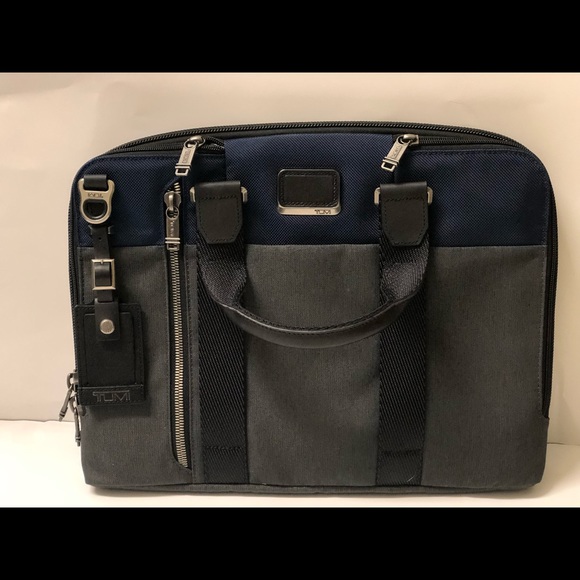 Tumi Aviano Slim Brief Leather on Sale, 57% OFF | www ...